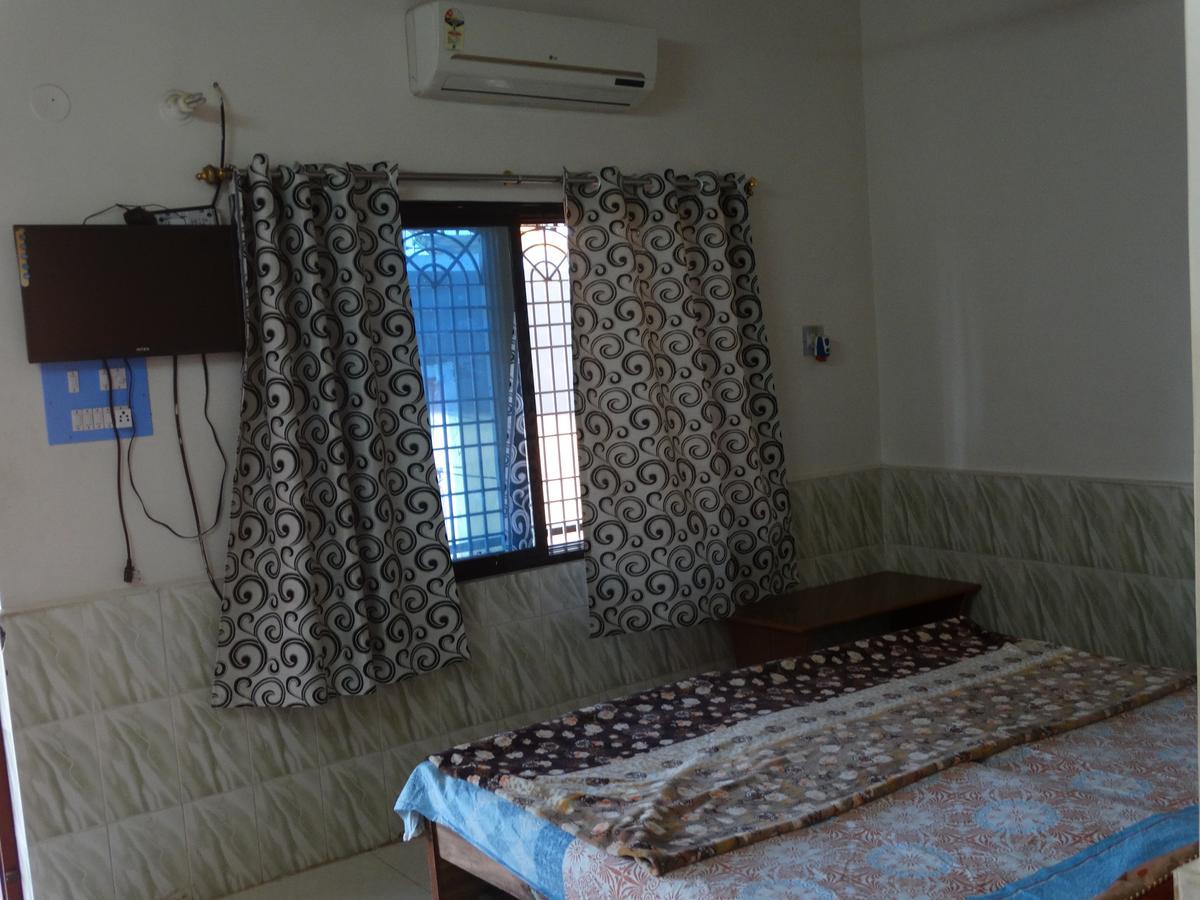 Padmaa Hampi Villa Exteriör bild
