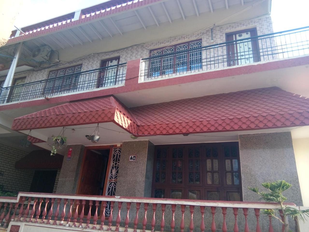 Padmaa Hampi Villa Exteriör bild